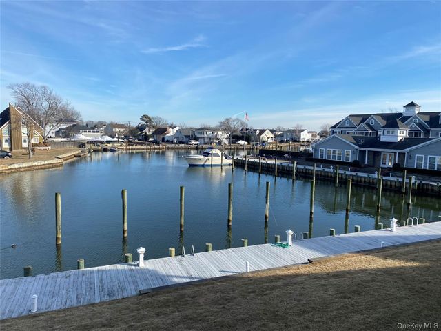 3 Nicole, Copiague, NY 11726