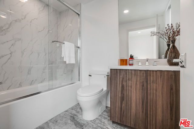1021 S Shenandoah Street 501, Los Angeles, CA 90035