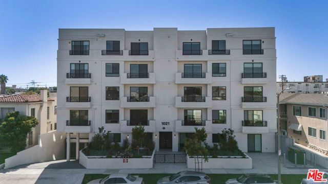 1021 S Shenandoah Street 501, Los Angeles, CA 90035