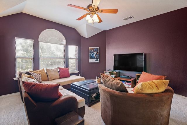 302 Highland Valley Court, Wylie, TX 75098