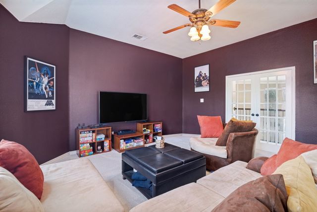 302 Highland Valley Court, Wylie, TX 75098