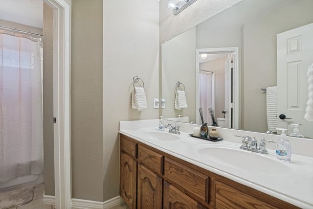 302 Highland Valley Court, Wylie, TX 75098