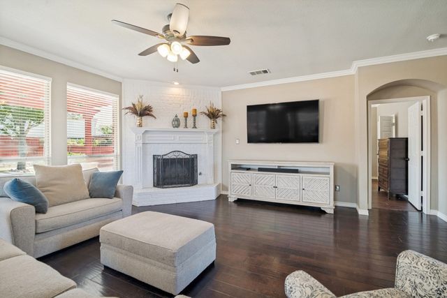 302 Highland Valley Court, Wylie, TX 75098