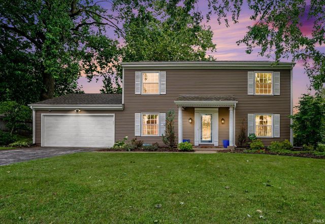 1343 Riding Mall Drive, South Bend, IN 46614