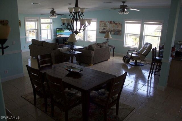 3140 BINNACLE LN, St James City, FL 33956