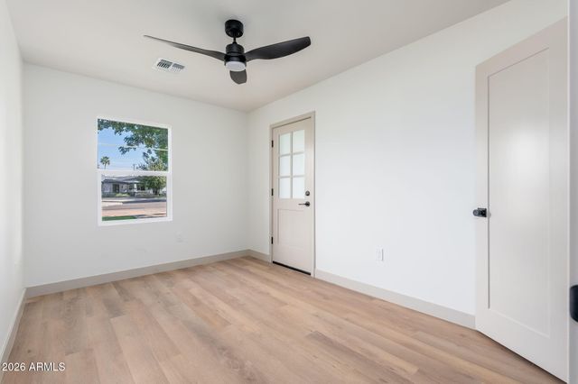 5144 N 6TH Street, Phoenix, AZ 85012