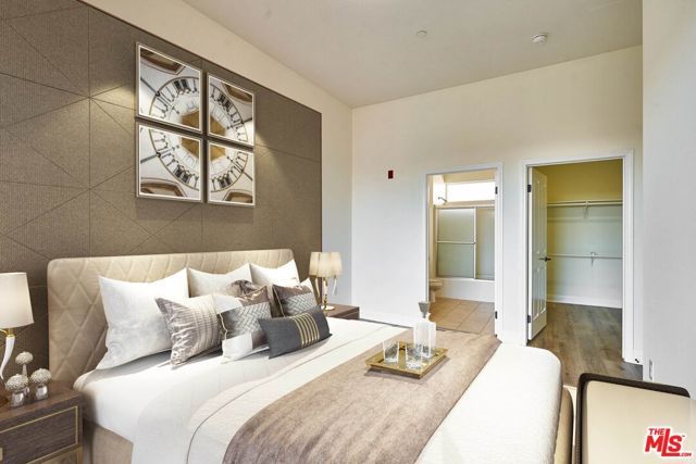 345 S Gramercy Place 212, Los Angeles, CA 90020