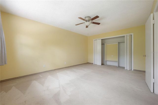 13313 GOLF CREST CIRCLE, Tampa, FL 33618