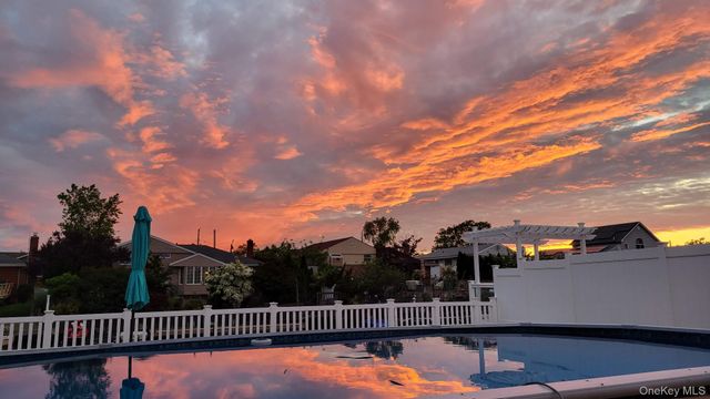 2884 Bay Drive, Merrick, NY 11566