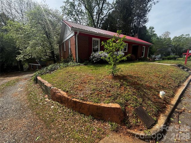 103 Silver Creek Road, Morganton, NC 28655