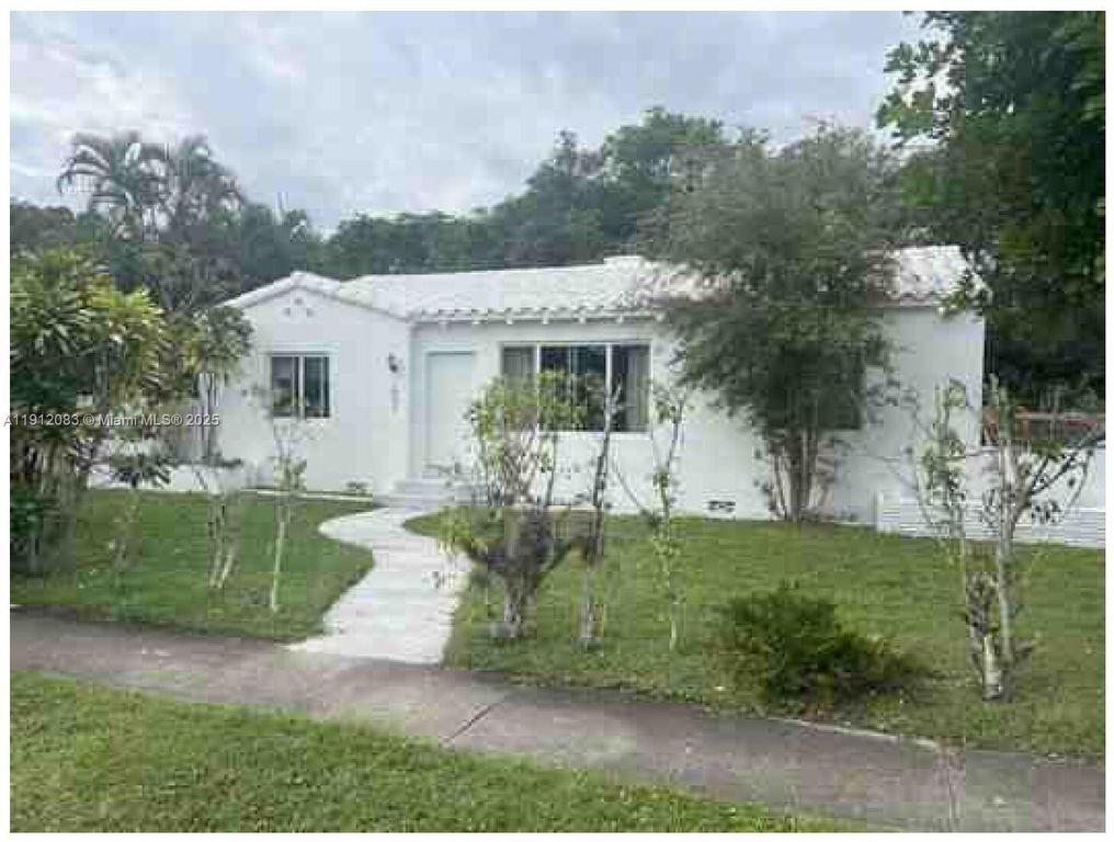 602 SW 2nd Ave, Dania Beach, FL 33004