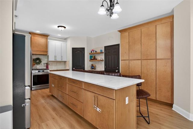 74 Cleburne Place, Acworth, GA 30101