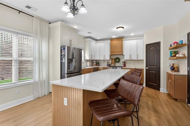 74 Cleburne Place, Acworth, GA 30101