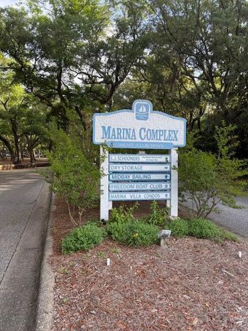 30 Marina Cove Drive, Niceville, FL 32578
