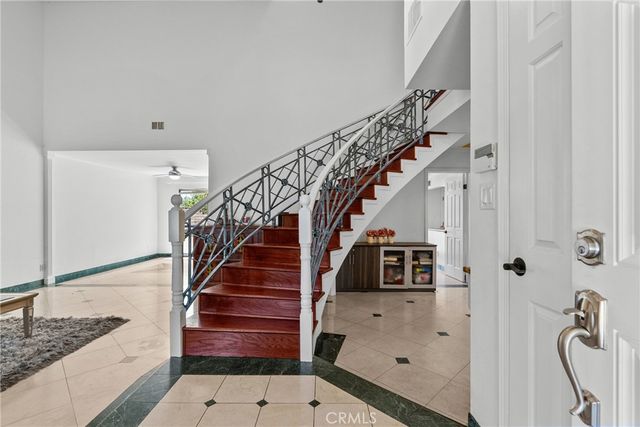 18012 Raymer, Northridge, CA 91325