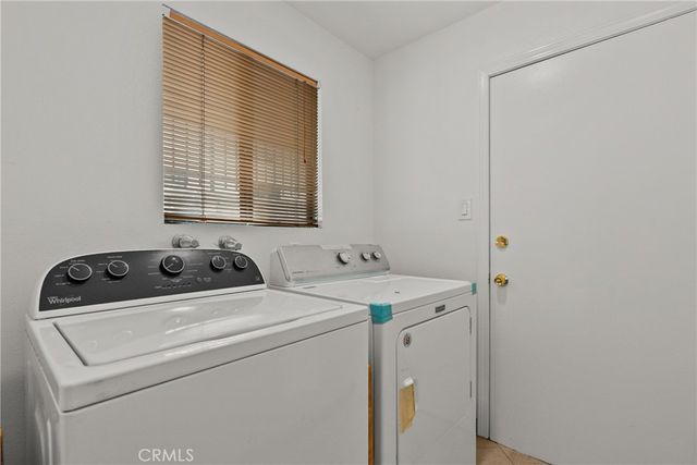 18012 Raymer, Northridge, CA 91325