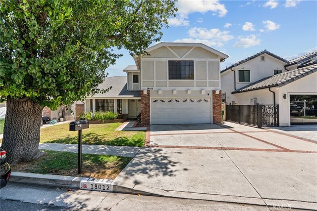 18012 Raymer, Northridge, CA 91325