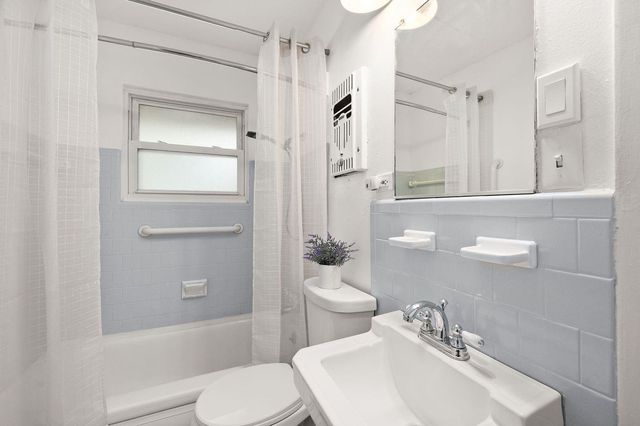 3805 Meadowlake Road, Pasadena, TX 77503