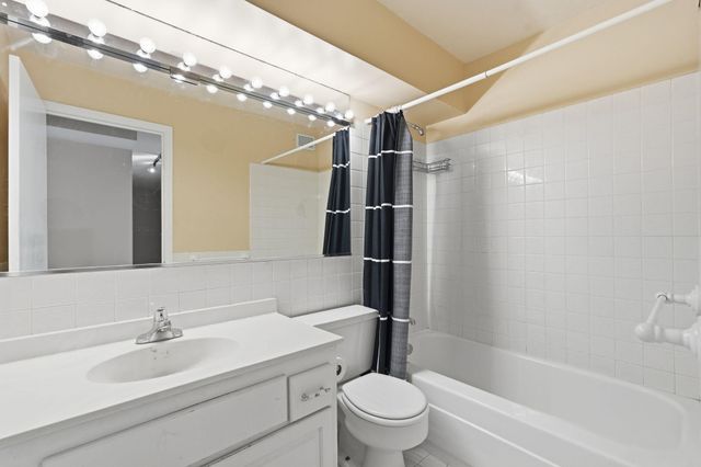 410 Groveland Avenue 2003, Minneapolis, MN 55403