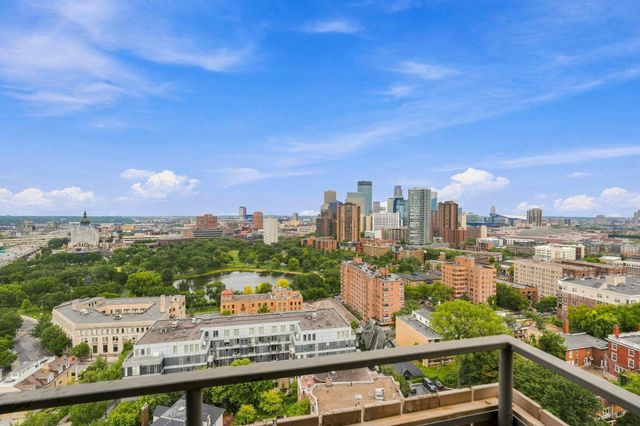 410 Groveland Avenue 2003, Minneapolis, MN 55403