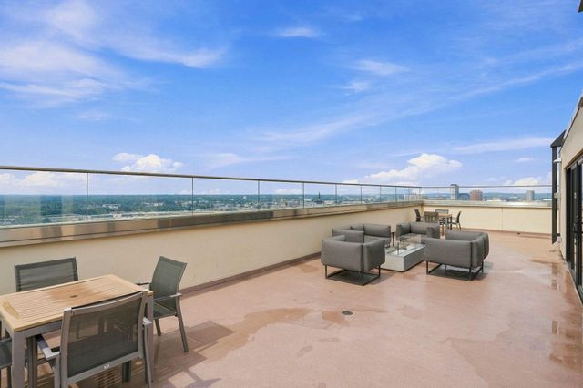 410 Groveland Avenue 2003, Minneapolis, MN 55403