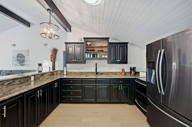 125 Erin Drive, Pottsboro, TX 75076