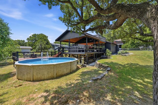 125 Erin Drive, Pottsboro, TX 75076