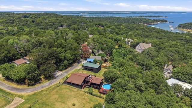 125 Erin Drive, Pottsboro, TX 75076