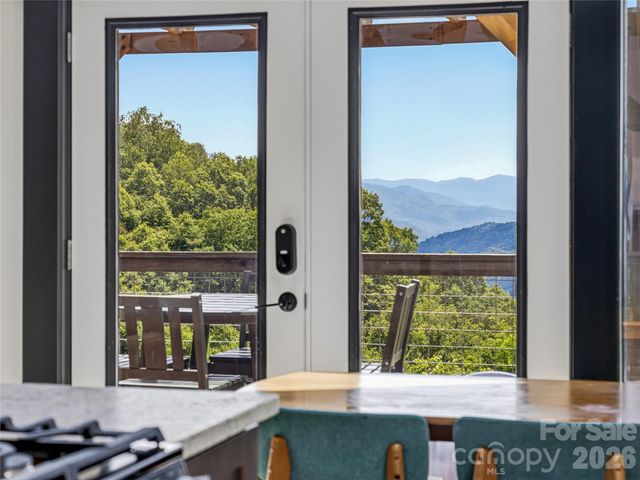 1877 Wilson Cove Road, Canton, NC 28716