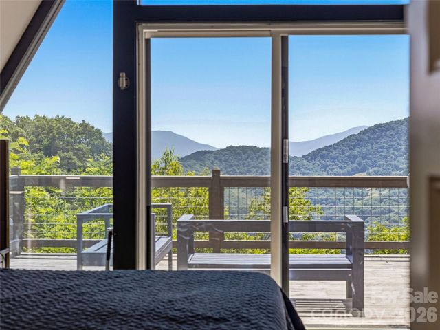 1877 Wilson Cove Road, Canton, NC 28716