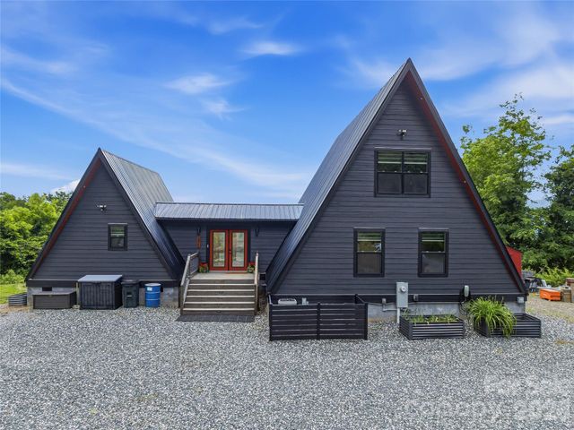 1877 Wilson Cove Road, Canton, NC 28716