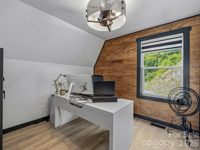 1877 Wilson Cove Road, Canton, NC 28716
