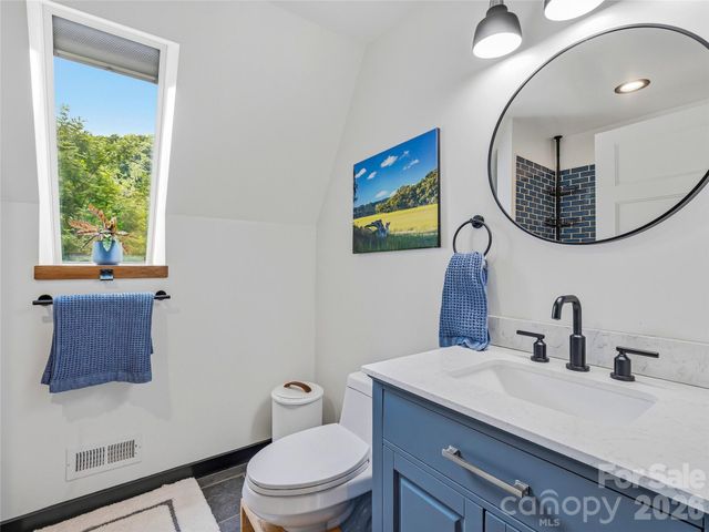 1877 Wilson Cove Road, Canton, NC 28716
