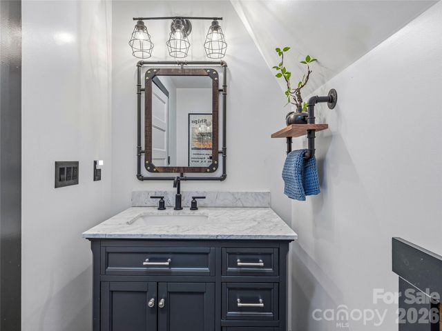 1877 Wilson Cove Road, Canton, NC 28716