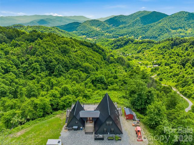 1877 Wilson Cove Road, Canton, NC 28716