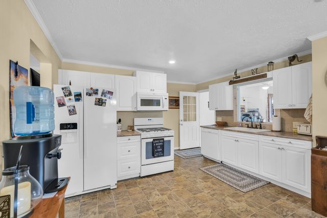 8705 Crossville Hwy, Sparta, TN 38583