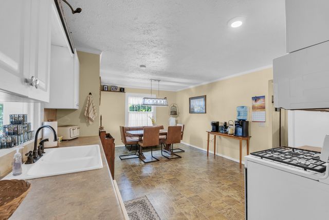 8705 Crossville Hwy, Sparta, TN 38583