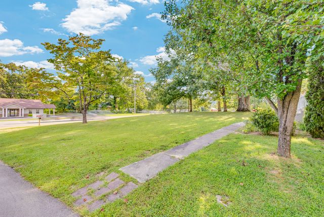 8705 Crossville Hwy, Sparta, TN 38583