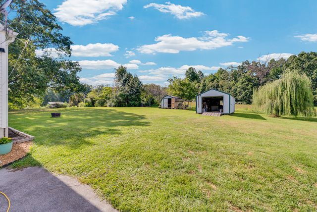 8705 Crossville Hwy, Sparta, TN 38583