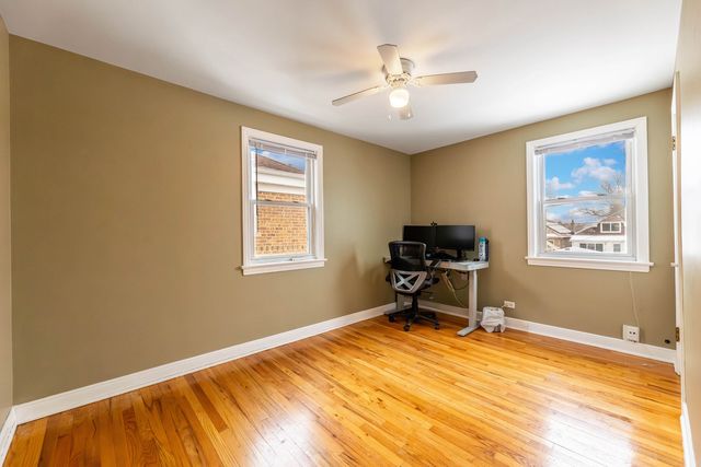 3515 Elmwood Avenue, Berwyn, IL 60402