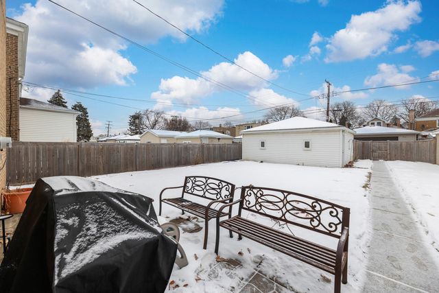 3515 Elmwood Avenue, Berwyn, IL 60402