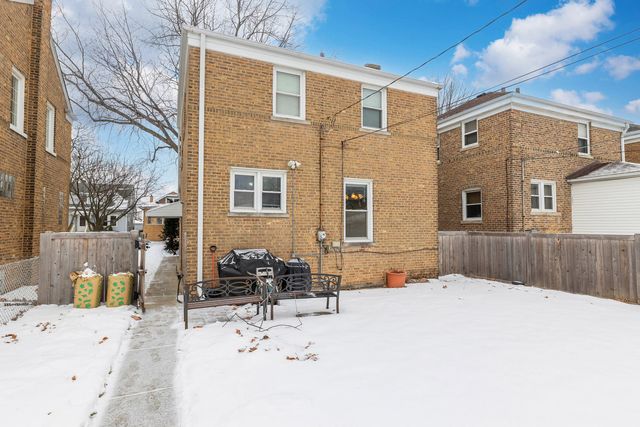 3515 Elmwood Avenue, Berwyn, IL 60402