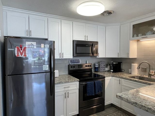 32 Whitman Rd 1-2, Waltham, MA 02453