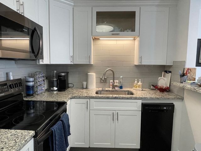 32 Whitman Rd 1-2, Waltham, MA 02453