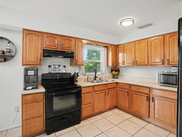 2804 KATHRYN AVENUE, Lakeland, FL 33805