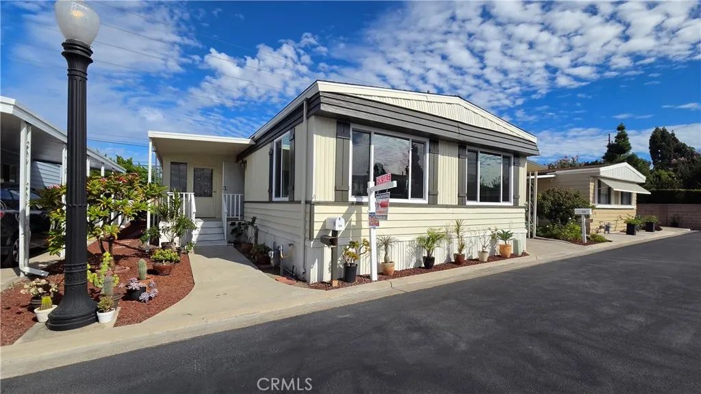 12101 Dale 69, Stanton, CA 90680