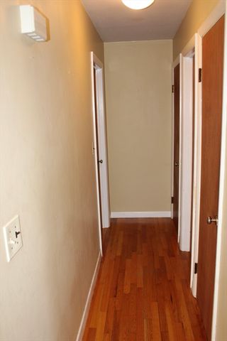 33 Eastern Ave, Deerfield, MA 01373