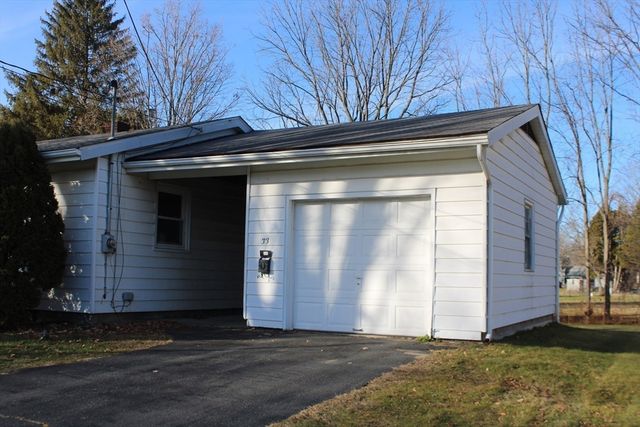 33 Eastern Ave, Deerfield, MA 01373