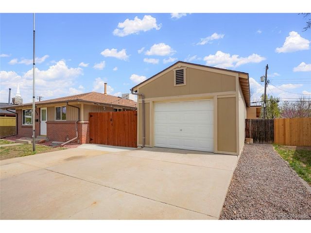 6180 Garland St, Arvada, CO 80004