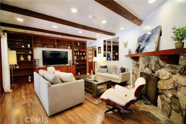 4968 Reforma Road, Woodland Hills (los Angeles), CA 91364